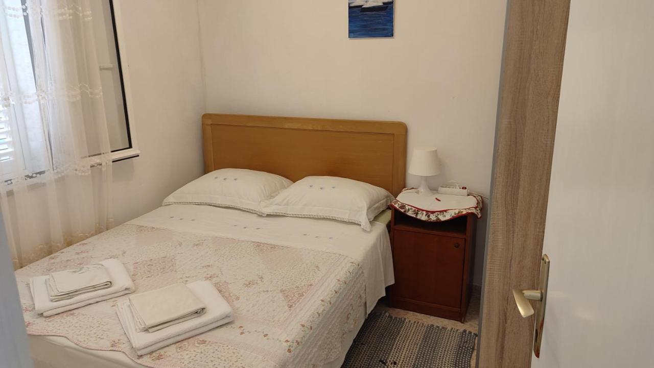 Apartmani Vinko Bol Exterior foto
