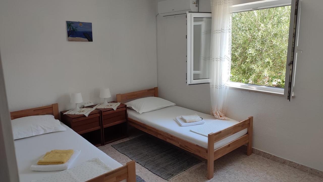 Apartmani Vinko Bol Exterior foto