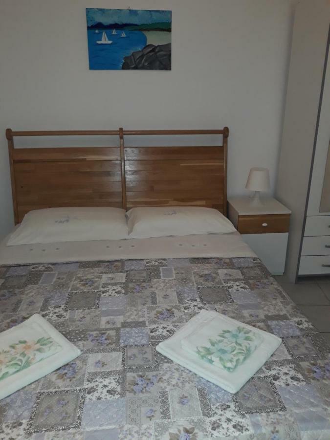 Apartmani Vinko Bol Exterior foto
